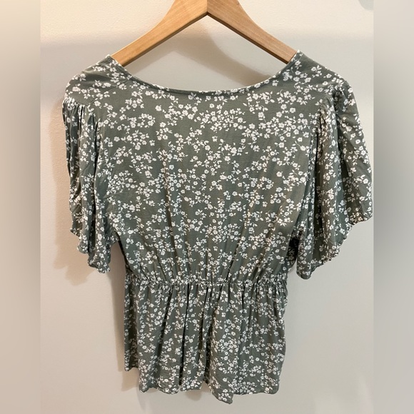 Bloomchic Women’s Sage Floral Blouse - Picture 3 of 3